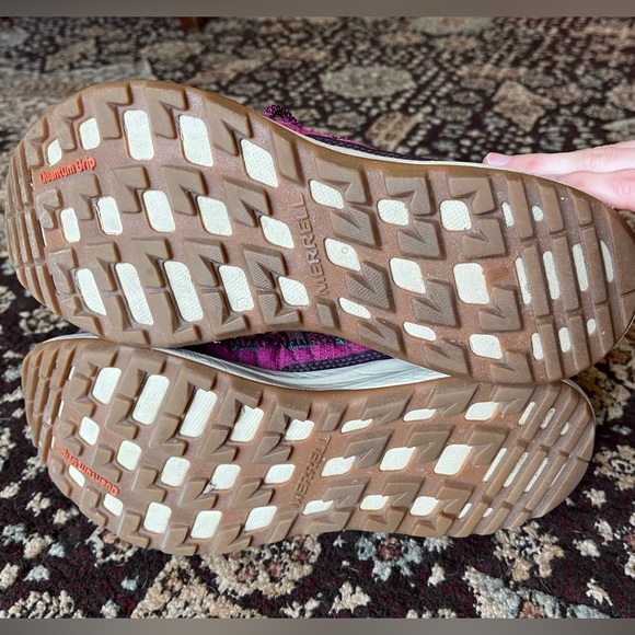 EUC Merrell Bravada Edge in Fuchsia - Picture 4 of 9